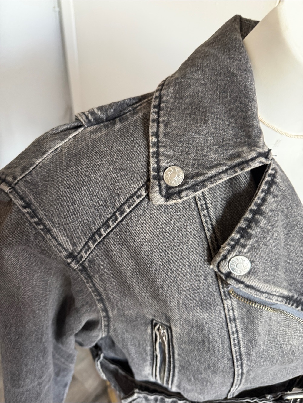 Zara Black Washed Cropped Denim Moto Jacket - Picture 5 of 13